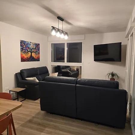 Apartmán Cosy Pres De Sceneo Et Auchan Au Dessus Du Fleuriste Bellafleur Longuenesse