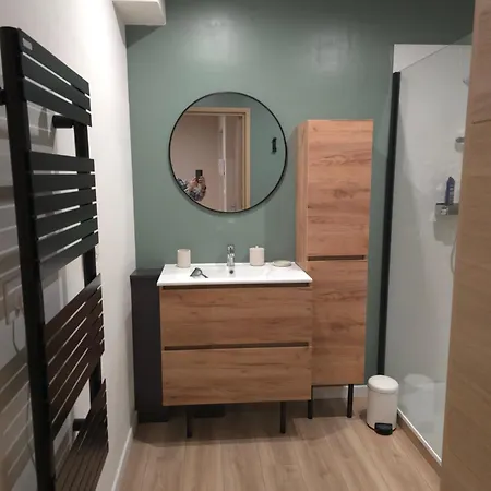 Cosy Pres De Sceneo Et Auchan Au Dessus Du Fleuriste Bellafleur *